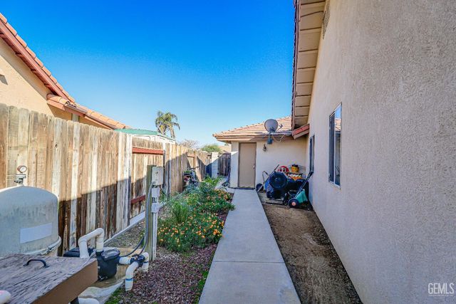 401 Corte Mismo, Bakersfield, CA 93314