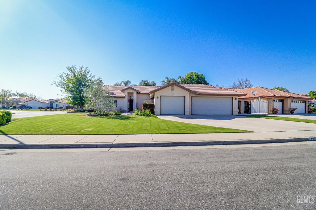 401 Corte Mismo, Bakersfield, CA 93314