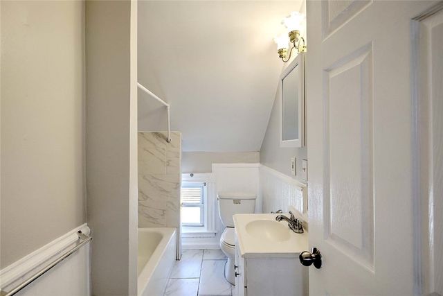 24 Ida Street, Providence, RI 02909