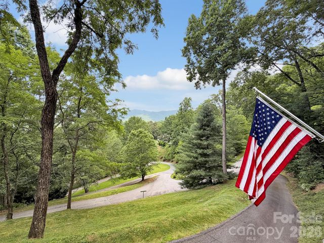 12 Signal Ridge, Sylva, NC 28779