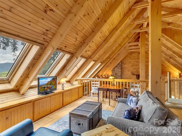 12 Signal Ridge, Sylva, NC 28779