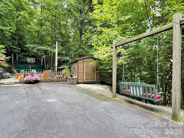 12 Signal Ridge, Sylva, NC 28779