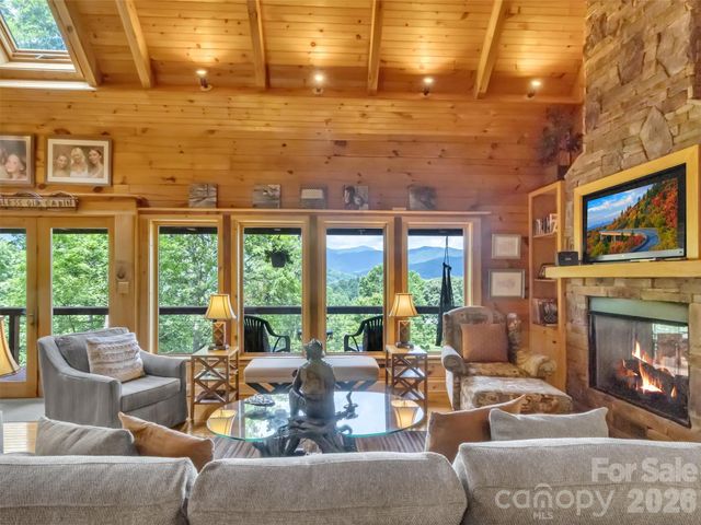12 Signal Ridge, Sylva, NC 28779