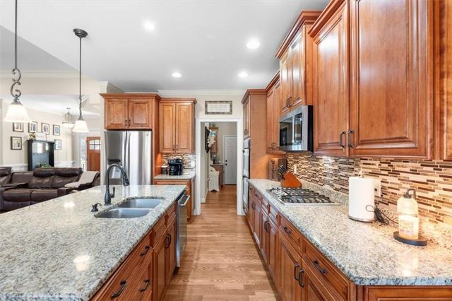 71 Thomas Place Drive, Dallas, GA 30157