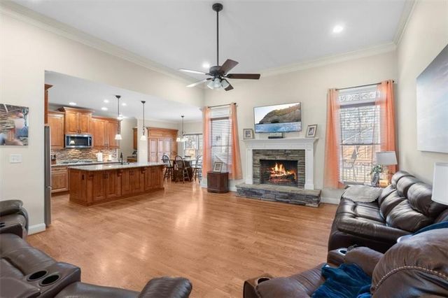 71 Thomas Place Drive, Dallas, GA 30157