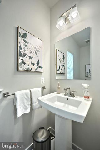 12 ERVIN DR, Shrewsbury, PA 17361