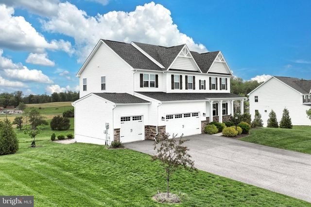 12 ERVIN DR, Shrewsbury, PA 17361