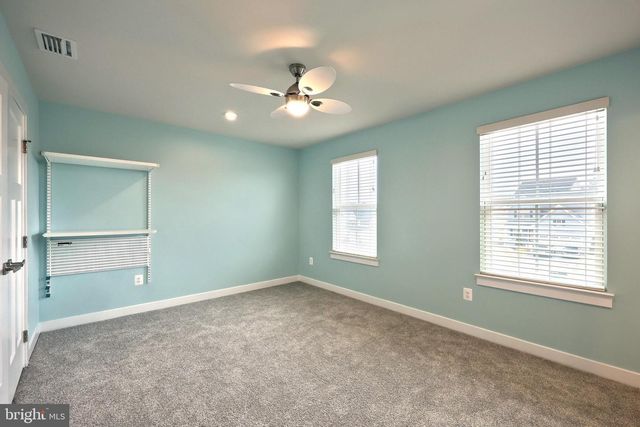 12 ERVIN DR, Shrewsbury, PA 17361