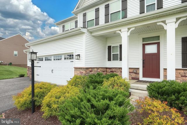 12 ERVIN DR, Shrewsbury, PA 17361