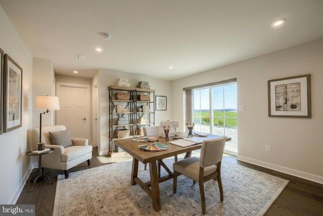 12 ERVIN DR, Shrewsbury, PA 17361