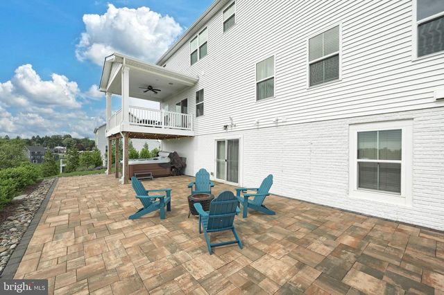 12 ERVIN DR, Shrewsbury, PA 17361