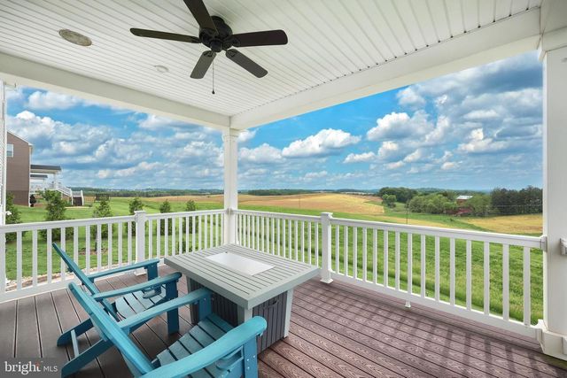 12 ERVIN DR, Shrewsbury, PA 17361