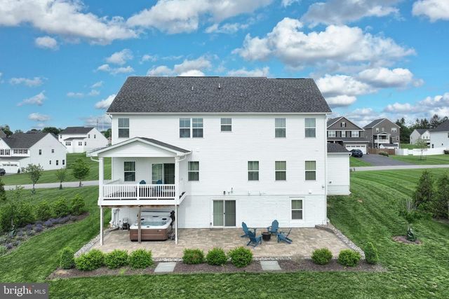 12 ERVIN DR, Shrewsbury, PA 17361