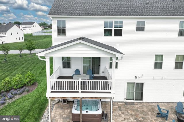 12 ERVIN DR, Shrewsbury, PA 17361