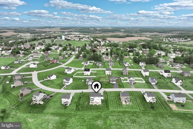 12 ERVIN DR, Shrewsbury, PA 17361