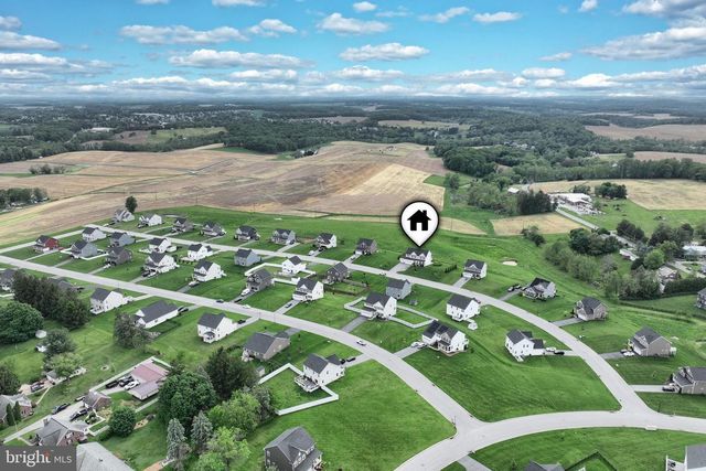 12 ERVIN DR, Shrewsbury, PA 17361