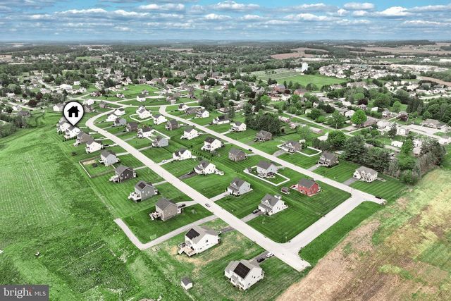 12 ERVIN DR, Shrewsbury, PA 17361