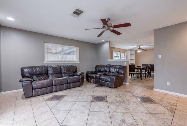 4908 Holly Park Drive, Pasadena, TX 77505