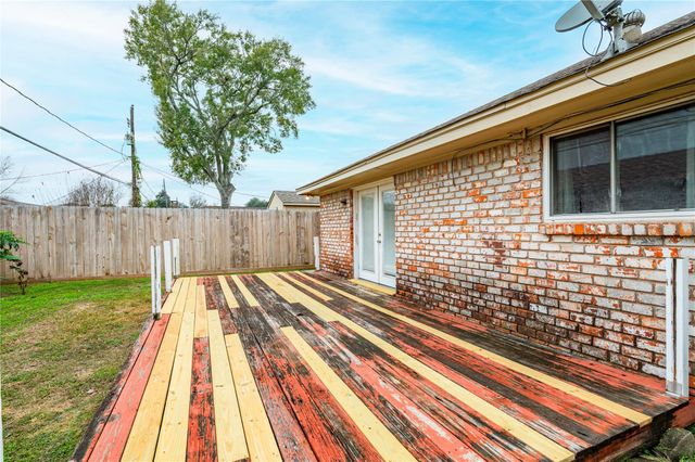 4908 Holly Park Drive, Pasadena, TX 77505