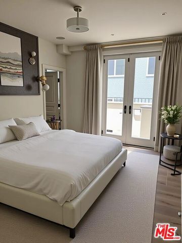 129 S Elm Drive 101, Beverly Hills, CA 90212