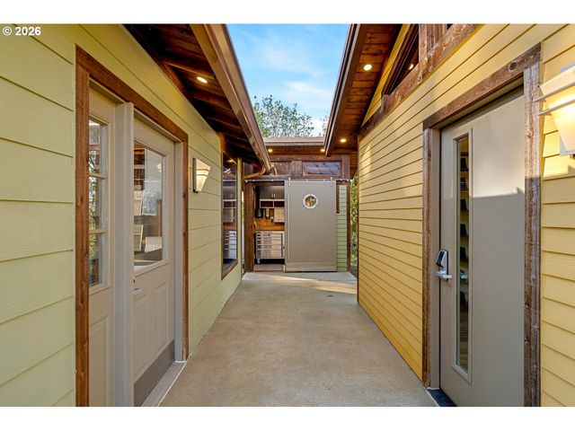 6502 MONTANA Ln, Vancouver, WA 98661