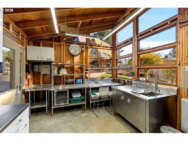 6502 MONTANA Ln, Vancouver, WA 98661