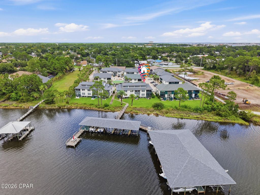 Image 7 of property listing at 7813 N Lagoon Drive 9D, Panama City Beach, FL 32408