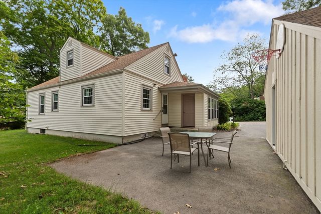 105 Patterson St, Attleboro, MA 02703