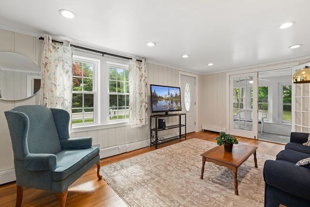 105 Patterson St, Attleboro, MA 02703