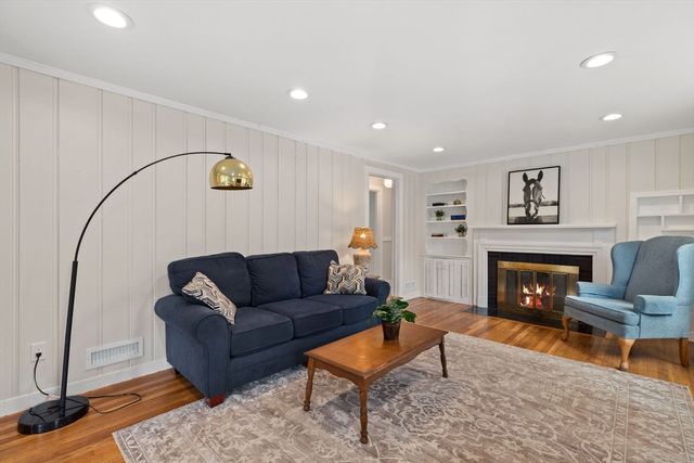 105 Patterson St, Attleboro, MA 02703