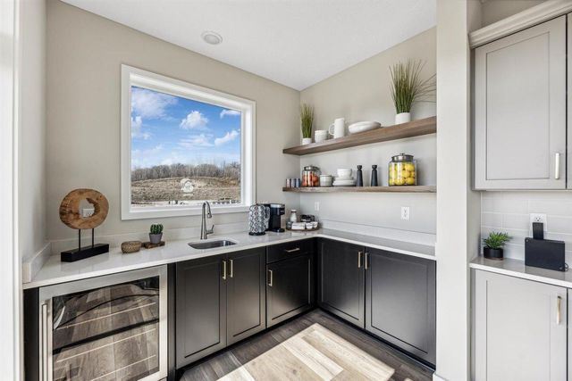7624 22nd Avenue E, Shakopee, MN 55379