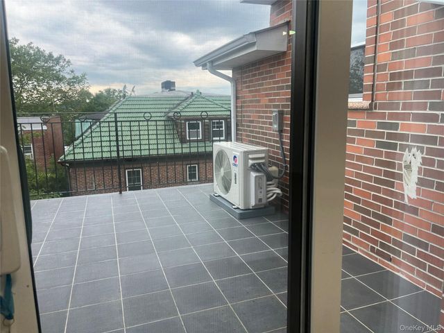 3920 214th Place 4B, Bayside, NY 11361