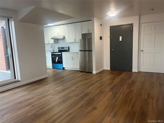 3920 214th Place 4B, Bayside, NY 11361