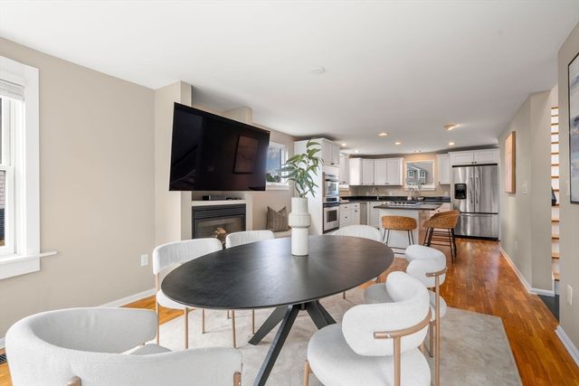 16 Schooner Ln 16, Quincy, MA 02171