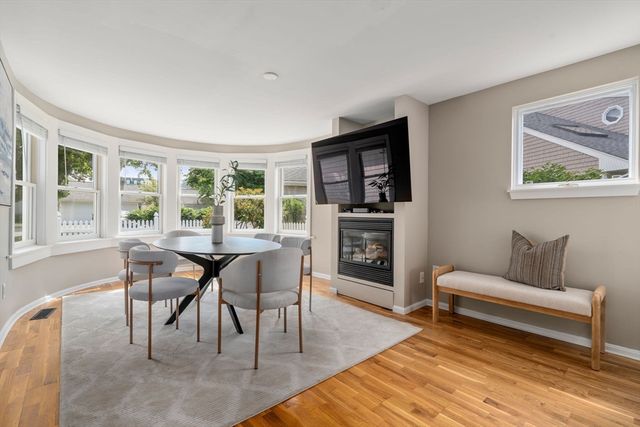 16 Schooner Ln 16, Quincy, MA 02171