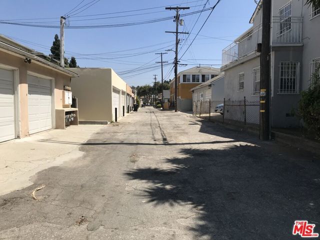 4058 9th Avenue, Los Angeles, CA 90008