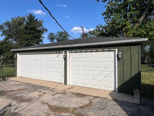 337 Oak Avenue, Wood Dale, IL 60191