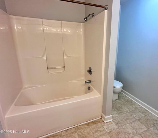 107 Bridgewood Drive, Jacksonville, NC 28546