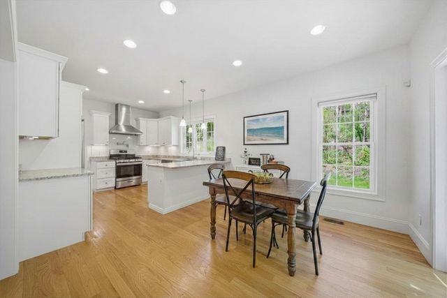 201 Boston Post Rd, Wayland, MA 01778