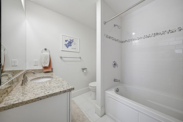 201 Boston Post Rd, Wayland, MA 01778