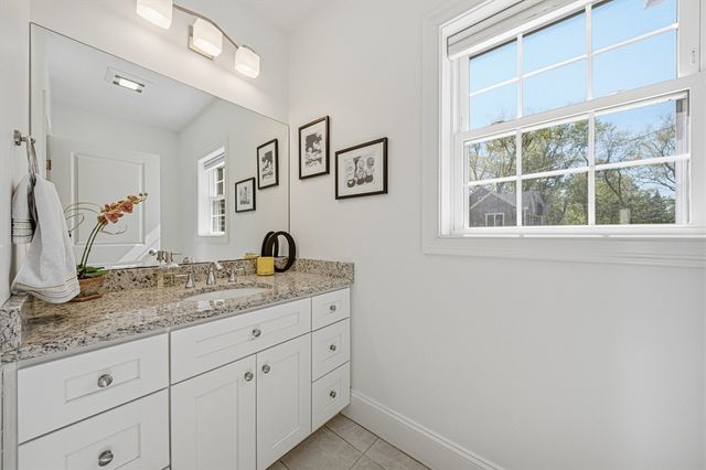 201 Boston Post Rd, Wayland, MA 01778