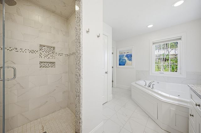 201 Boston Post Rd, Wayland, MA 01778
