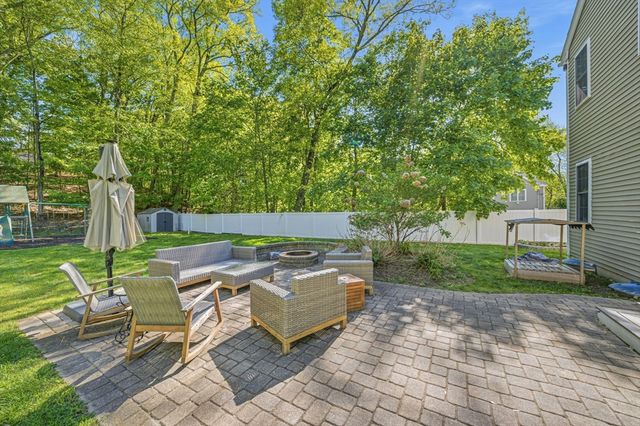201 Boston Post Rd, Wayland, MA 01778
