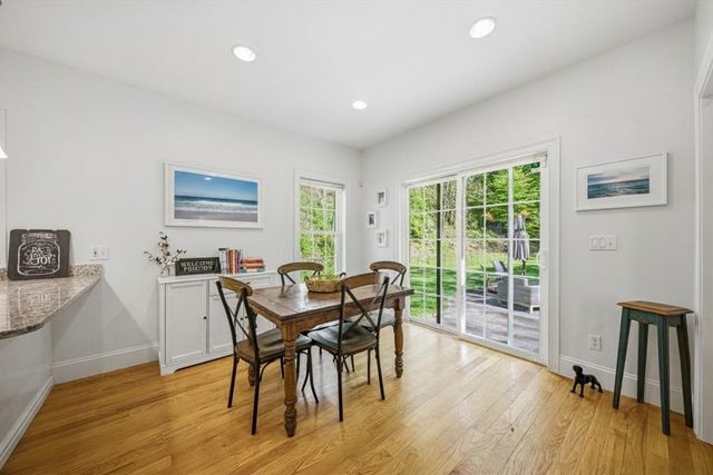 201 Boston Post Rd, Wayland, MA 01778