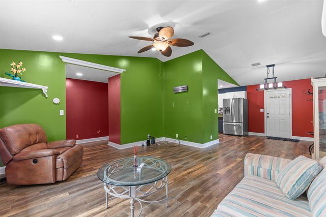 98 Wolf Dr., Georgetown, SC 29440