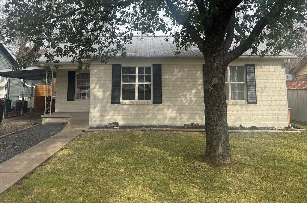1304 W St Johns Ave, Austin, TX 78757