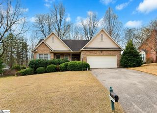 106 Meadowinds Drive, Spartanburg, SC 29306