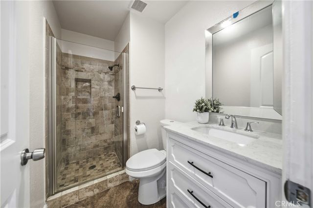 9047 Langdon Ave 6, North Hills, CA 91343