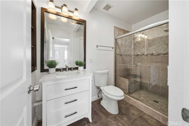 9047 Langdon Ave 6, North Hills, CA 91343