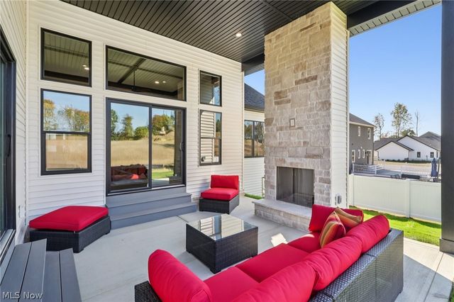 6579 Hathaway Road, Valley View, OH 44125